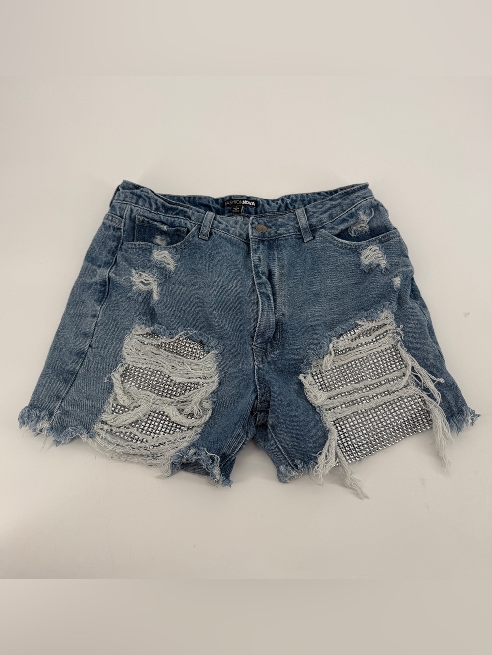 Fashion Nova Distressed Embellished Denim Jean Shorts Size Large Women's